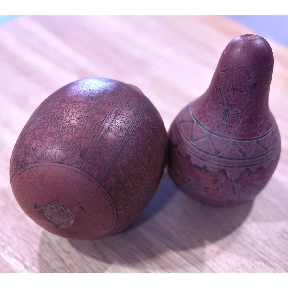 Peruvian Ayacucho Mate Burilado Story Gourds (2) - Intricately Hand-Engraved